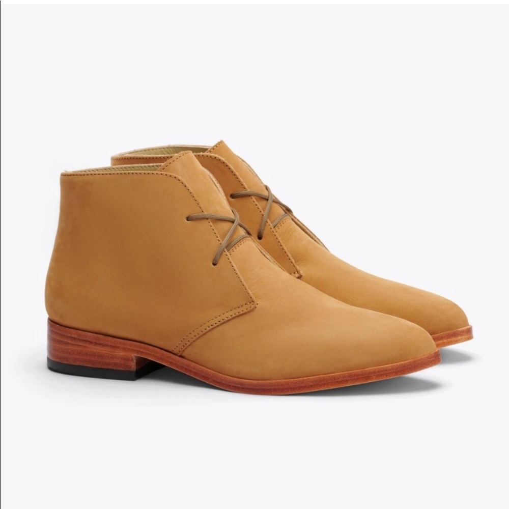 NWB Nisolo Isa boots in sand, Women’s 9